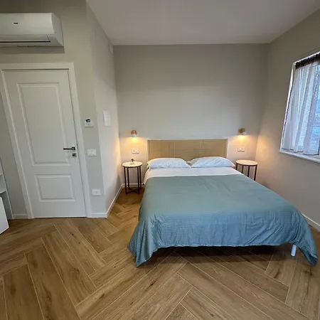 לינה וארוחת בוקר Le Muse פומפיי